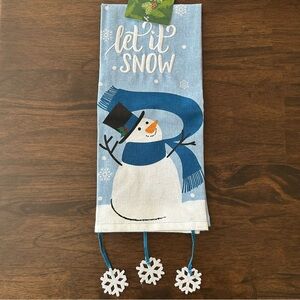 🎄 Let It Snow Kitchen Towel with Snowman and Snowflakes - Decorative Hand Towel